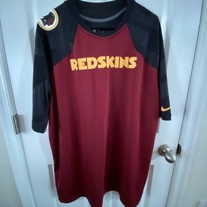 Men’s Nike Dri-Fit NFL Redskins T-shirt, size XXL, burgundy/black/gold